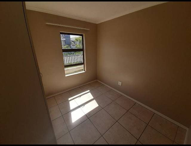 2 BEDROOM PROPERTY TO RENT IN BURGUNDY ESTATE